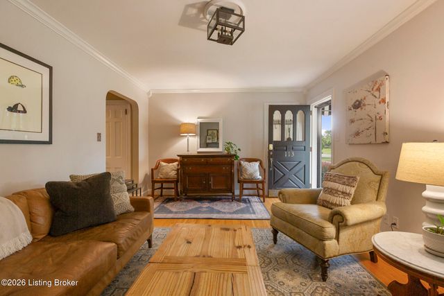 113 Ridgeway Ave, Louisville, KY 40207