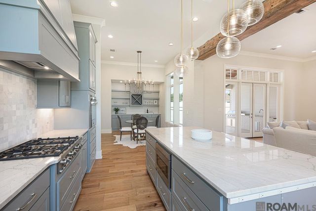 791 Saint Barnabas Ln, Gonzales, LA 70737