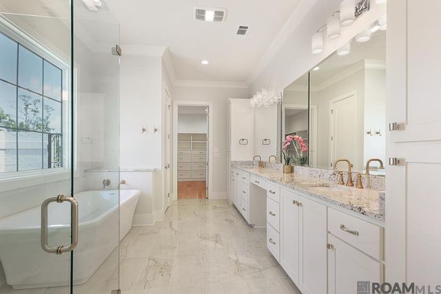 791 Saint Barnabas Ln, Gonzales, LA 70737