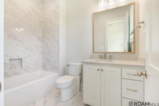 791 Saint Barnabas Ln, Gonzales, LA 70737