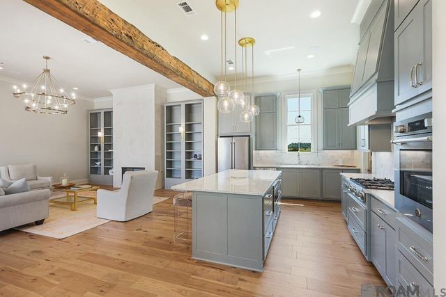 791 Saint Barnabas Ln, Gonzales, LA 70737