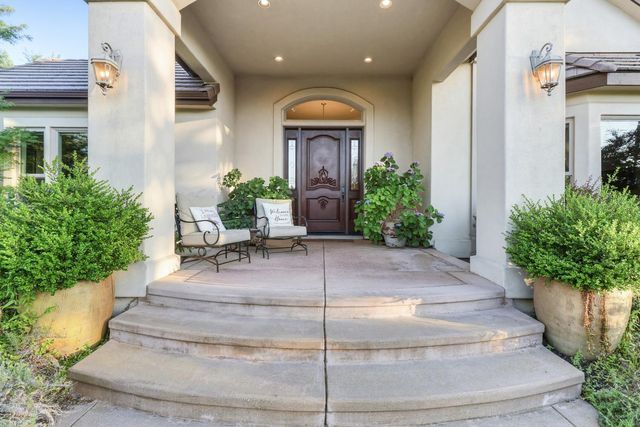 5052 Eureka Rd, Granite Bay, CA 95746