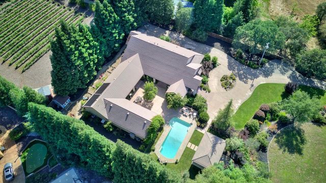 5052 Eureka Rd, Granite Bay, CA 95746