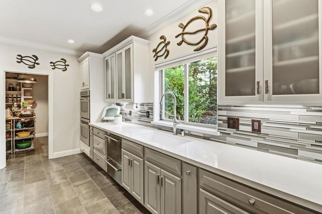 5052 Eureka Rd, Granite Bay, CA 95746