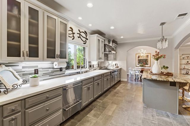 5052 Eureka Rd, Granite Bay, CA 95746