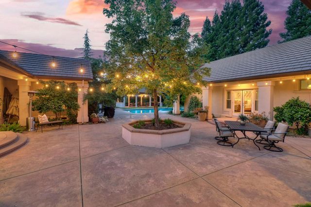 5052 Eureka Rd, Granite Bay, CA 95746