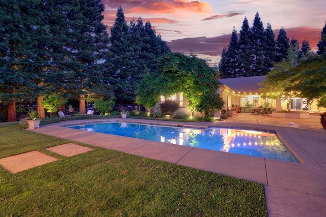 5052 Eureka Rd, Granite Bay, CA 95746