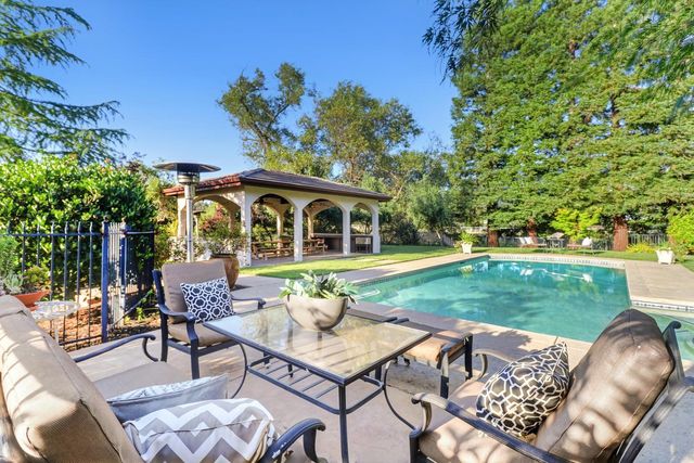 5052 Eureka Rd, Granite Bay, CA 95746