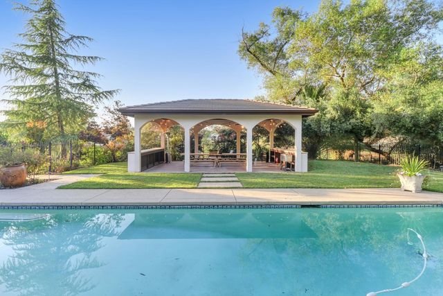 5052 Eureka Rd, Granite Bay, CA 95746
