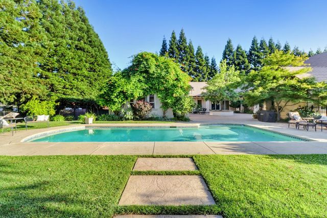 5052 Eureka Rd, Granite Bay, CA 95746