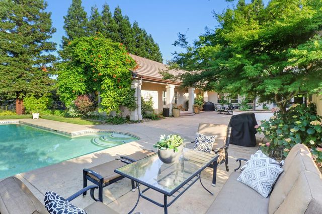 5052 Eureka Rd, Granite Bay, CA 95746