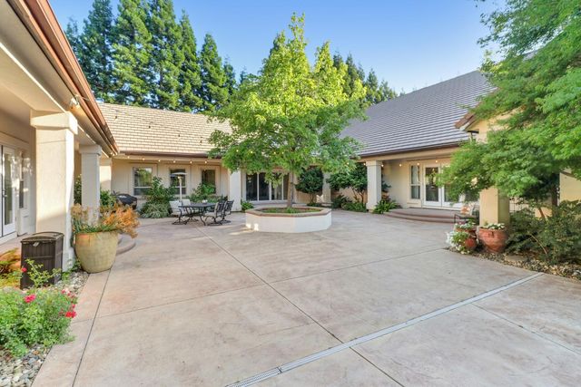 5052 Eureka Rd, Granite Bay, CA 95746