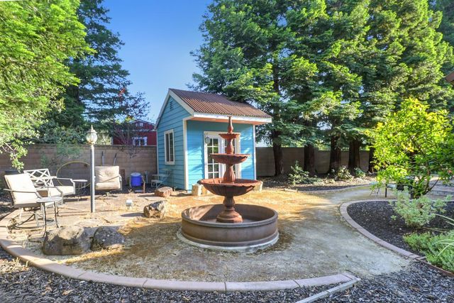 5052 Eureka Rd, Granite Bay, CA 95746