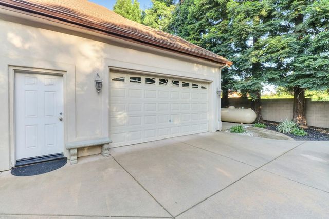 5052 Eureka Rd, Granite Bay, CA 95746