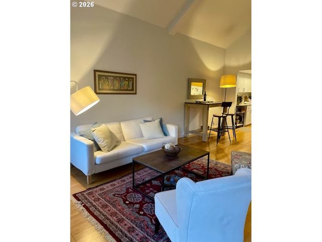 6605 W BURNSIDE St 156, Portland, OR 97210