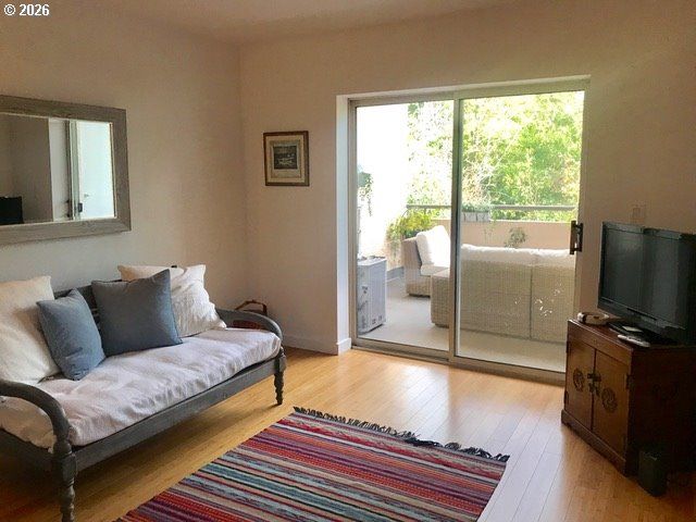 6605 W BURNSIDE St 156, Portland, OR 97210