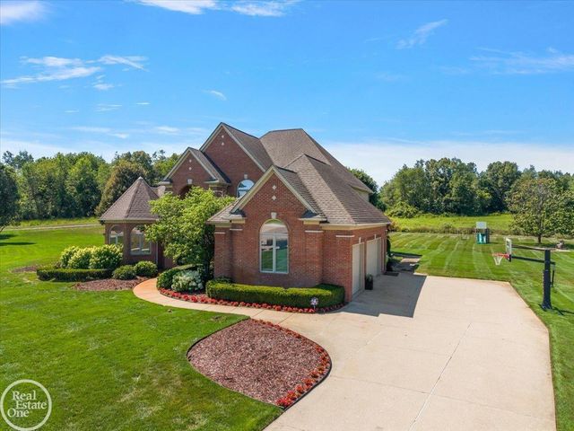 69497 Meadowbrook Lane, Bruce Twp, MI 48065