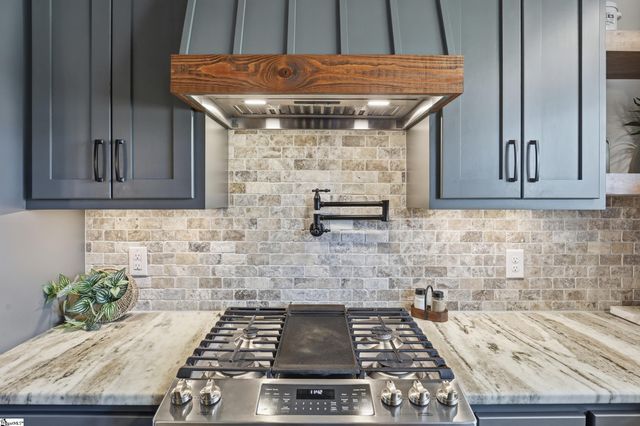 520 Holly Bush Road, Easley, SC 29640