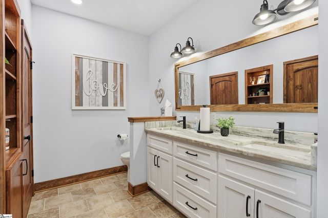 520 Holly Bush Road, Easley, SC 29640