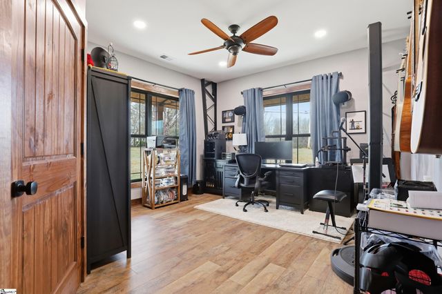 520 Holly Bush Road, Easley, SC 29640