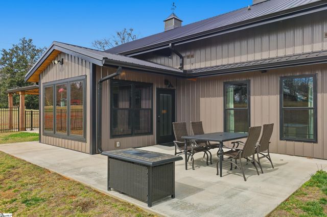 520 Holly Bush Road, Easley, SC 29640