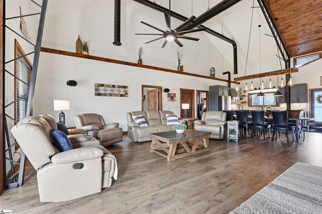 520 Holly Bush Road, Easley, SC 29640