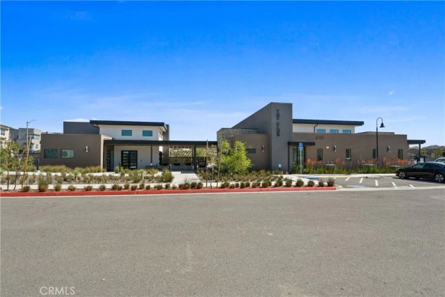 15916 Caterpillar Drive, Fontana, CA 92336