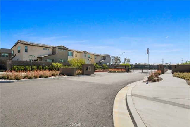 15916 Caterpillar Drive, Fontana, CA 92336
