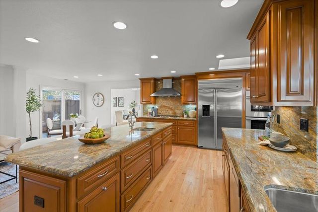 12095 Brookglen Drive, Saratoga, CA 95070