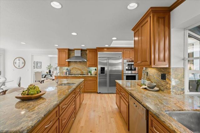 12095 Brookglen Drive, Saratoga, CA 95070