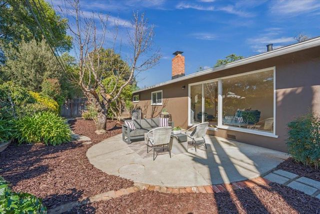 12095 Brookglen Drive, Saratoga, CA 95070