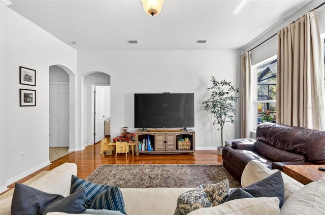 6604 PORTLAND OAK COURT, Tampa, FL 33647