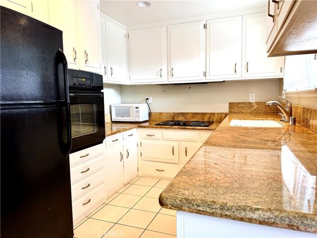 459 Avenida Sevilla B, Laguna Woods, CA 92637