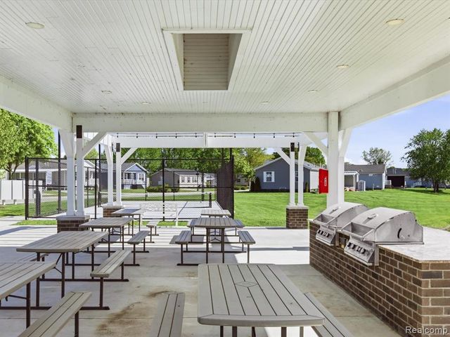 10914 Le Grande Court, Ira, MI 48023