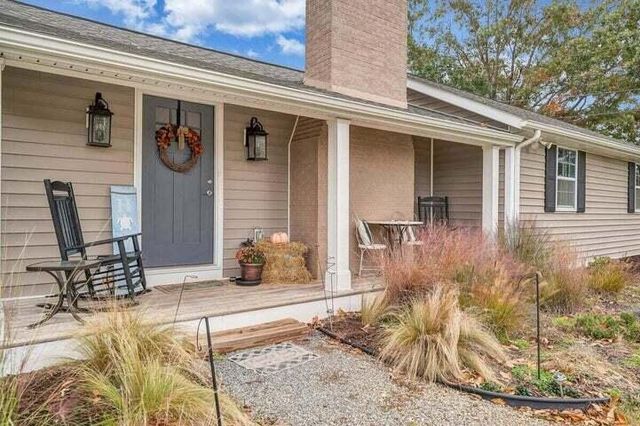 945 Burnt Chimney RD, Wirtz, VA 24184