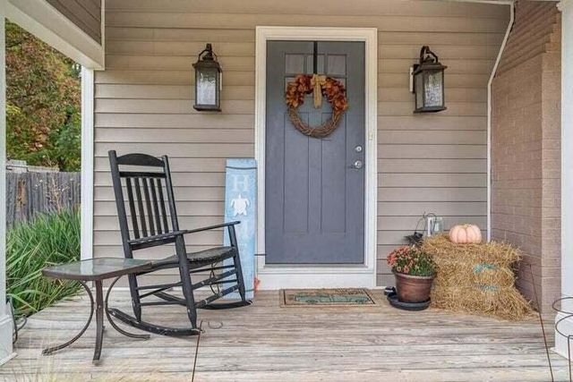 945 Burnt Chimney RD, Wirtz, VA 24184