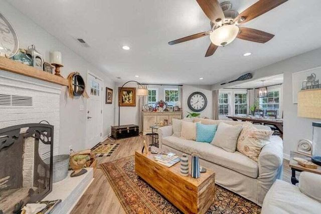 945 Burnt Chimney RD, Wirtz, VA 24184