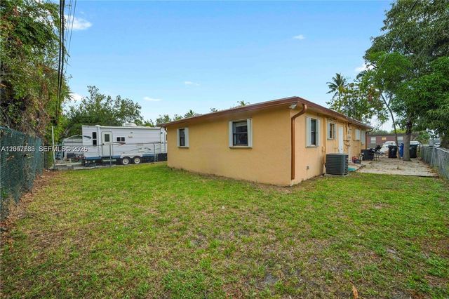 817 NW 12th Avenue 1, Fort Lauderdale, FL 33311