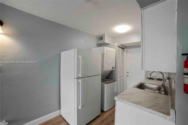 817 NW 12th Avenue 1, Fort Lauderdale, FL 33311