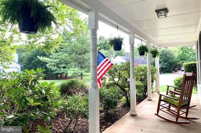 14511 OAK CLUSTER DR, Centreville, VA 20120