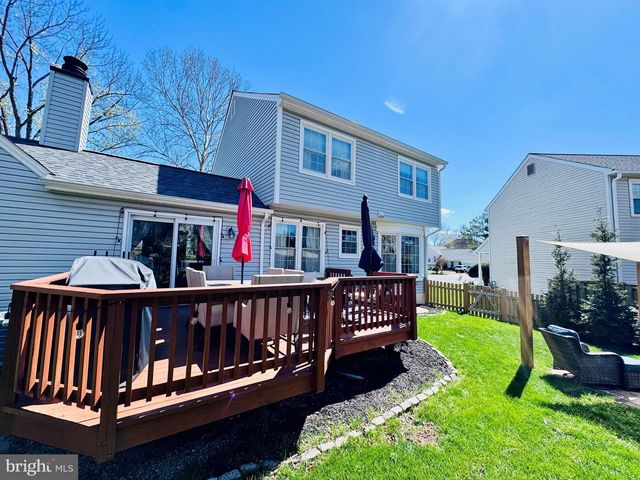 14511 OAK CLUSTER DR, Centreville, VA 20120