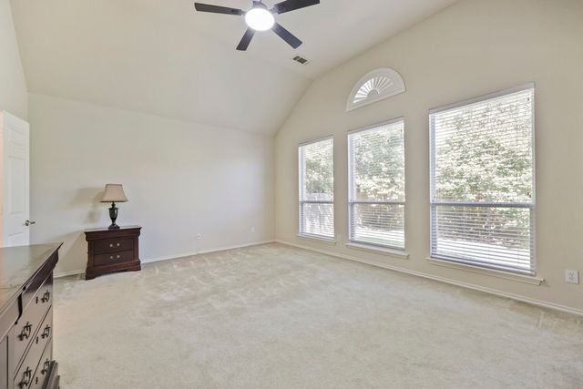 5828 Ivy Glen Drive, Grand Prairie, TX 75052