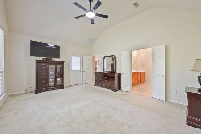 5828 Ivy Glen Drive, Grand Prairie, TX 75052