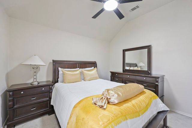 5828 Ivy Glen Drive, Grand Prairie, TX 75052