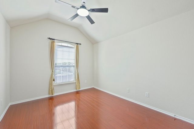 5828 Ivy Glen Drive, Grand Prairie, TX 75052