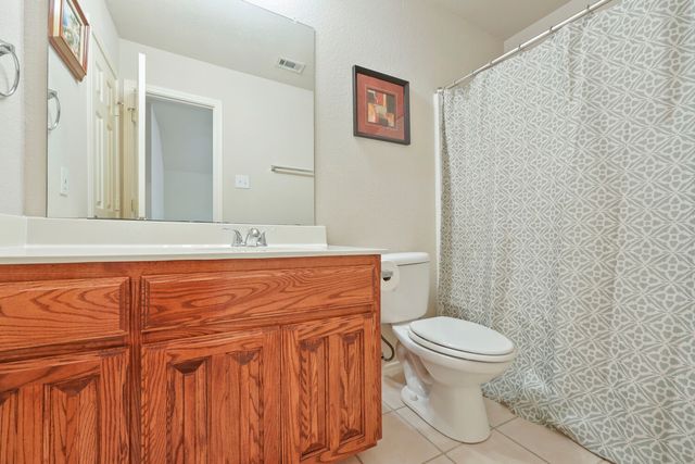 5828 Ivy Glen Drive, Grand Prairie, TX 75052