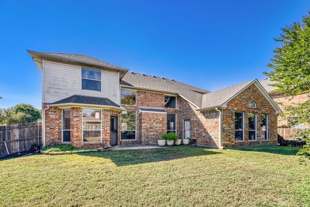 5828 Ivy Glen Drive, Grand Prairie, TX 75052