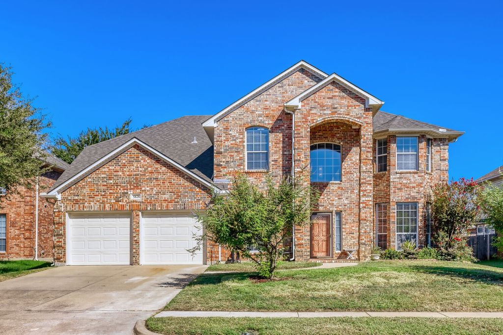 5828 Ivy Glen Drive, Grand Prairie, TX 75052