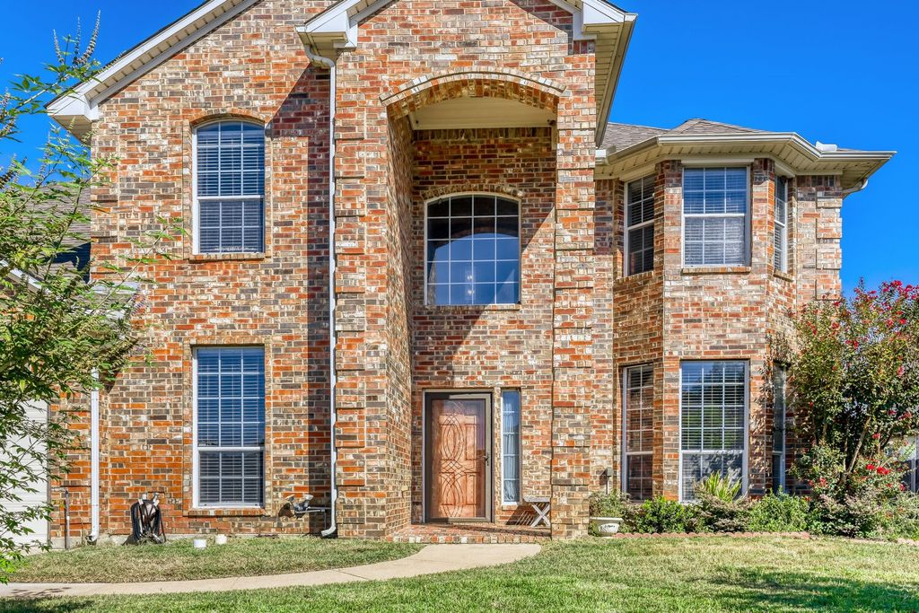 5828 Ivy Glen Drive, Grand Prairie, TX 75052 — photo 2