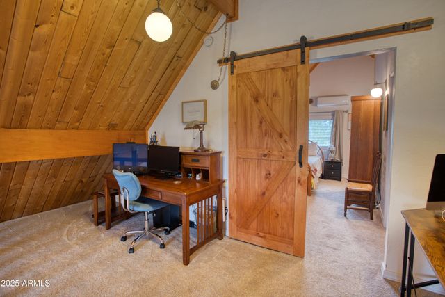 1912 Little Doe Trail, Overgaard, AZ 85933